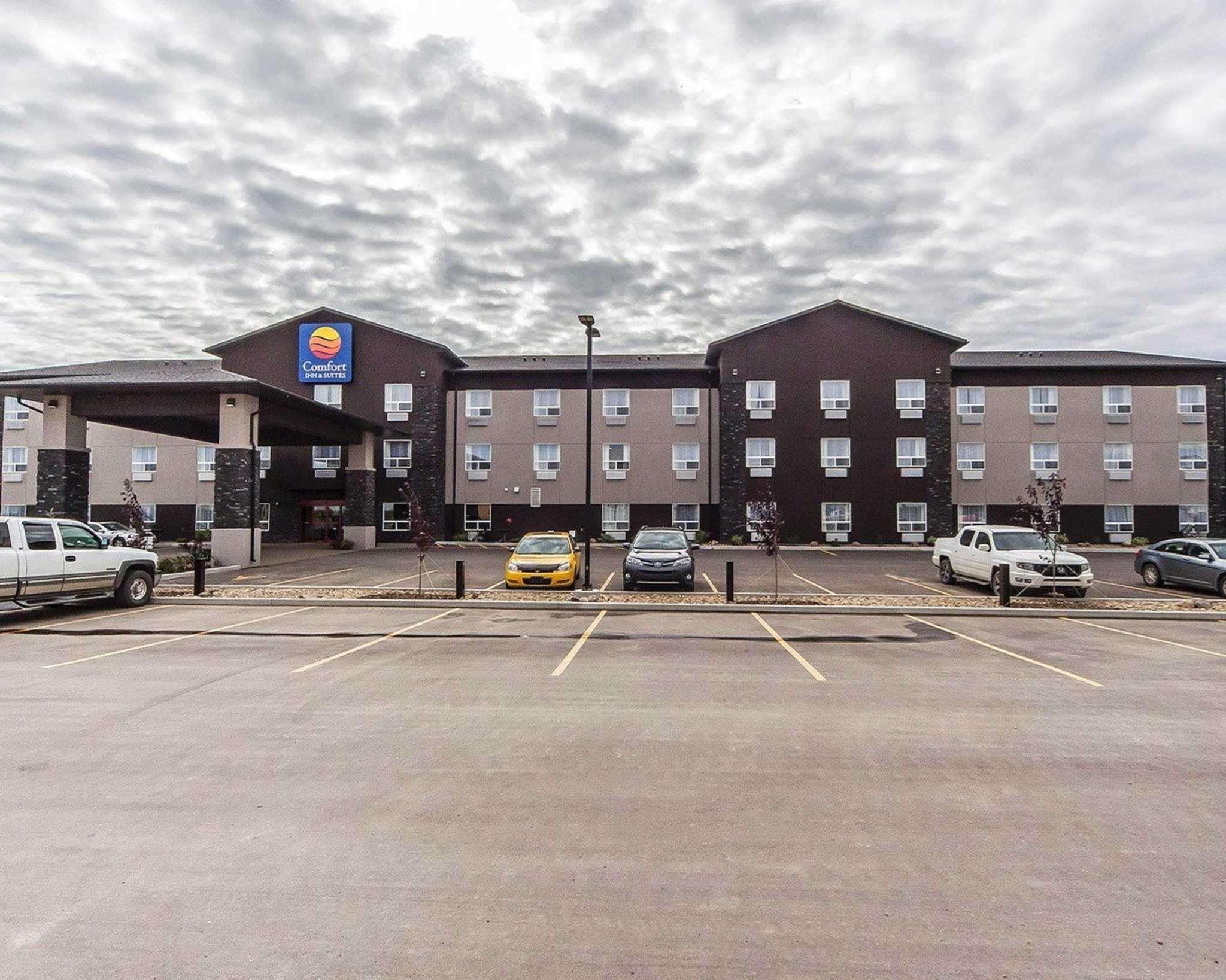 Comfort Inn & Suites Bonnyville Exterior foto